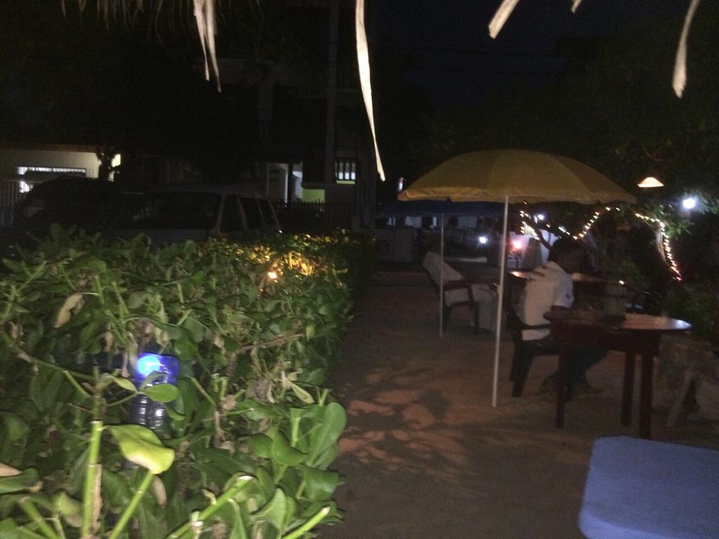 Sea Side Guest House Tangalle Ngoại thất bức ảnh