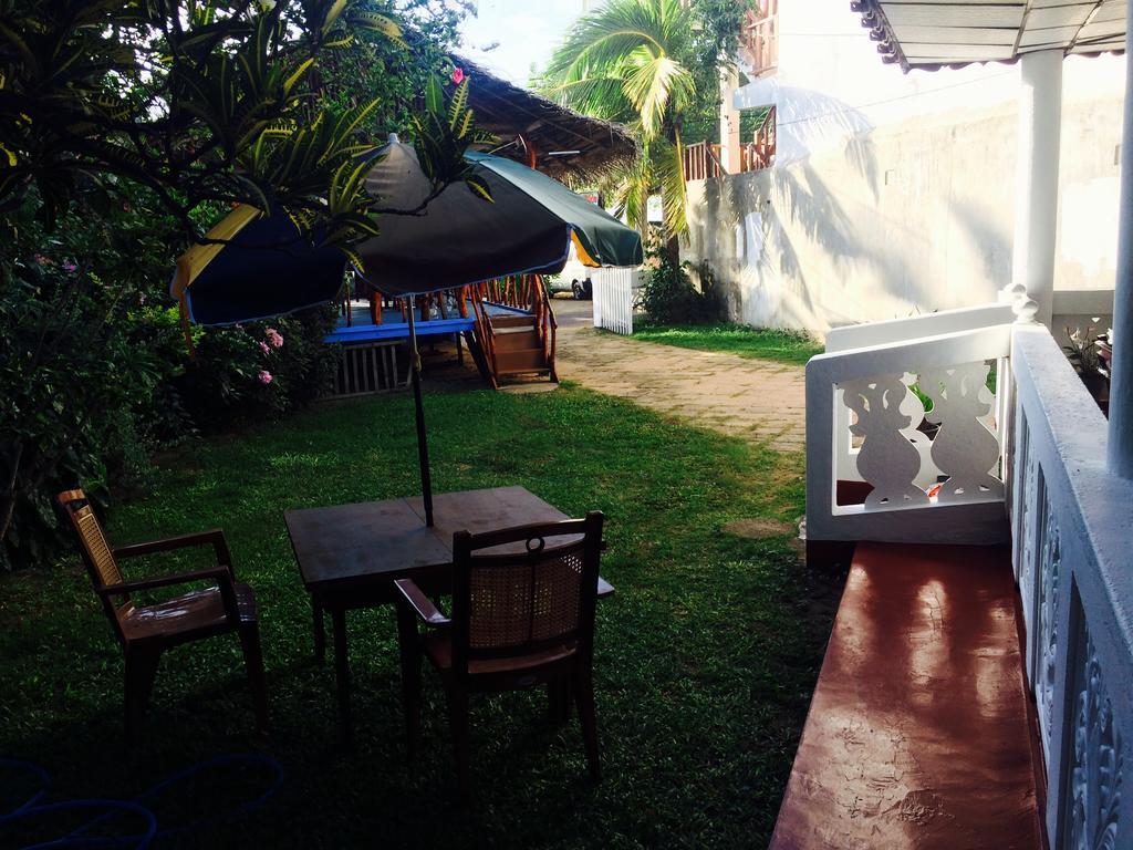 Sea Side Guest House Tangalle Ngoại thất bức ảnh